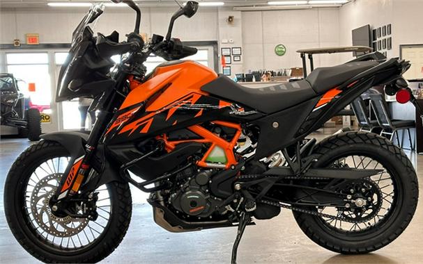 2024 KTM Adventure 390