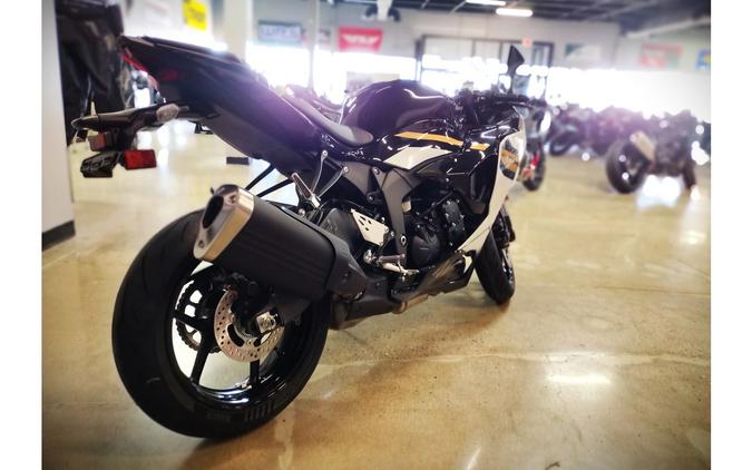 2026 Ninja® ZX™-6R Base - Kawasaki