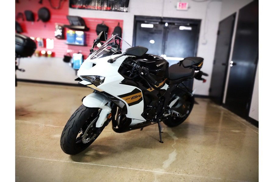 2026 Ninja® ZX™-6R Base - Kawasaki
