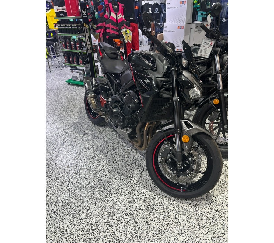 2023 Kawasaki Z900 ABS