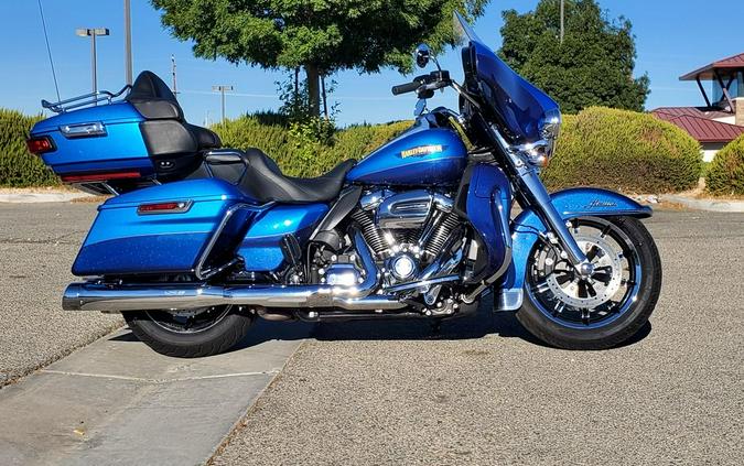 2017 Harley-Davidson® FLHTKL - Ultra Limited Low