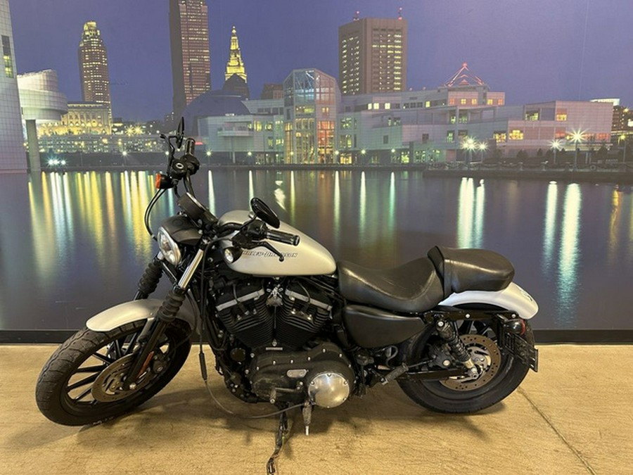 2010 Harley-Davidson Sportster XL883N - Iron 883