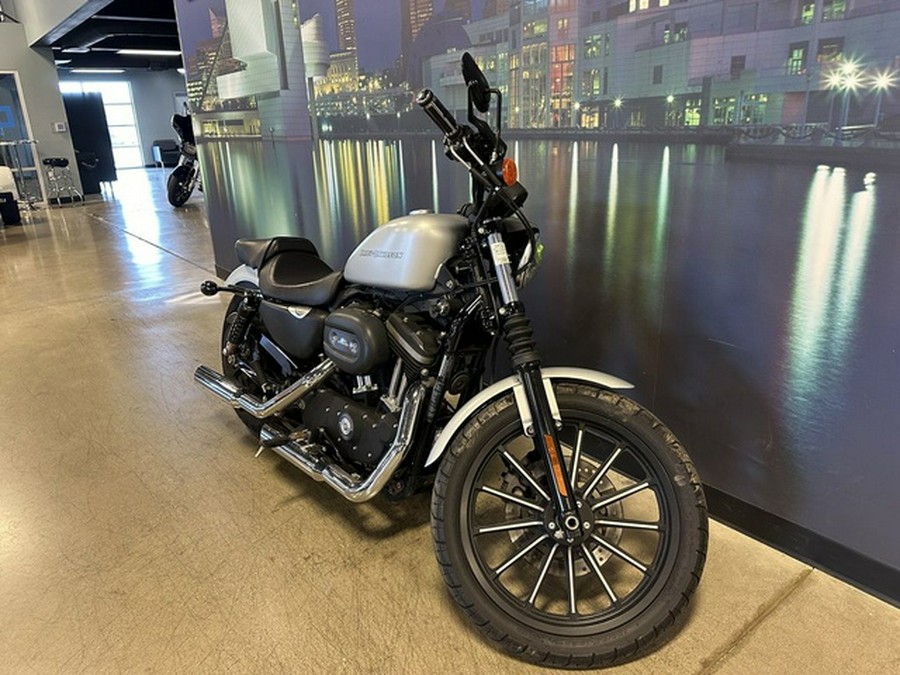 2010 Harley-Davidson Sportster XL883N - Iron 883