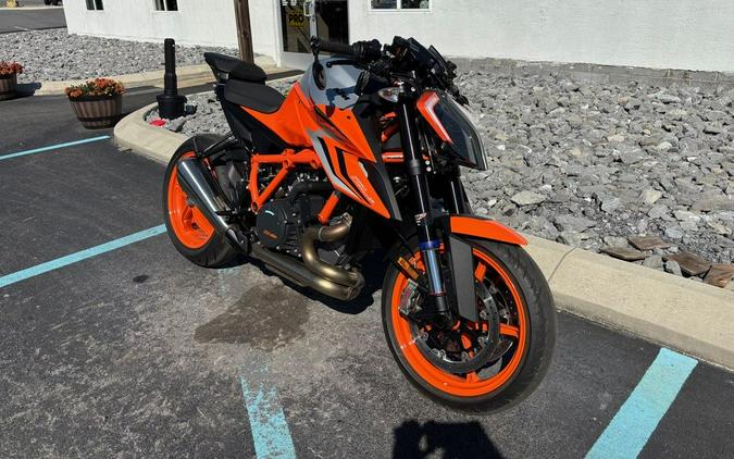 2022 KTM 1290 Super Duke R EVO