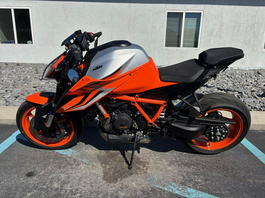 2022 KTM 1290 Super Duke R EVO