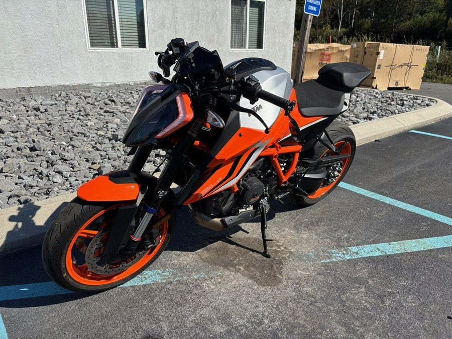 2022 KTM 1290 Super Duke R EVO