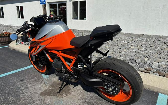 2022 KTM 1290 Super Duke R EVO