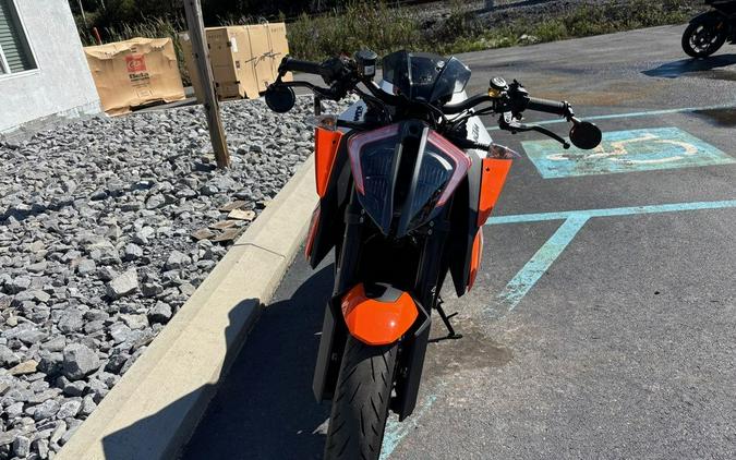 2022 KTM 1290 Super Duke R EVO