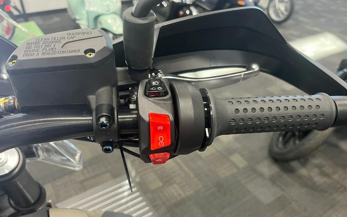 2025 Moto Guzzi V85 TT Travel