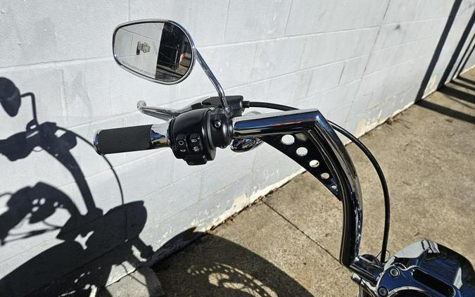 2016 Harley-Davidson® XL1200C - Sportster® 1200 Custom