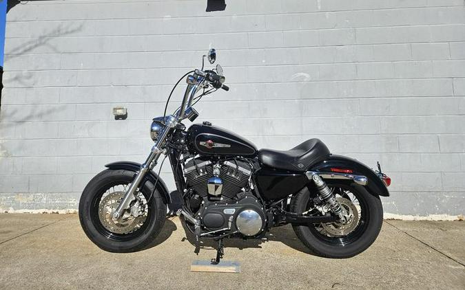 2016 Harley-Davidson® XL1200C - Sportster® 1200 Custom