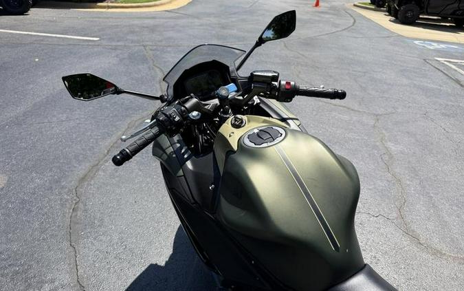 2024 Kawasaki Ninja® 650 ABS Metallic Covert Green/Metallic Spark Black
