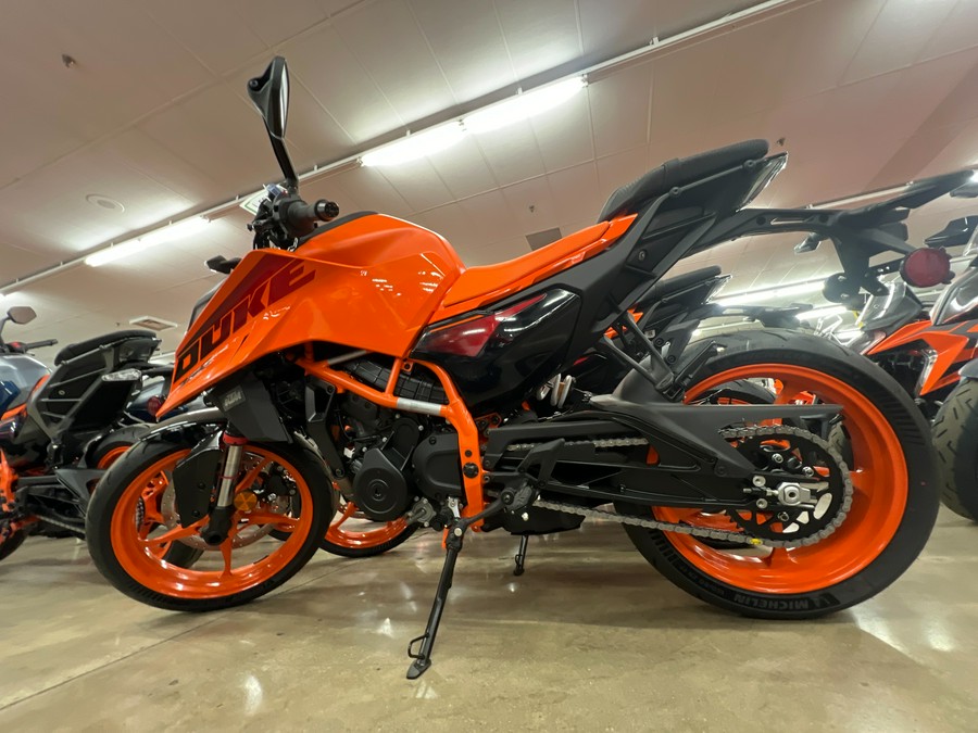 2024 KTM Duke 390