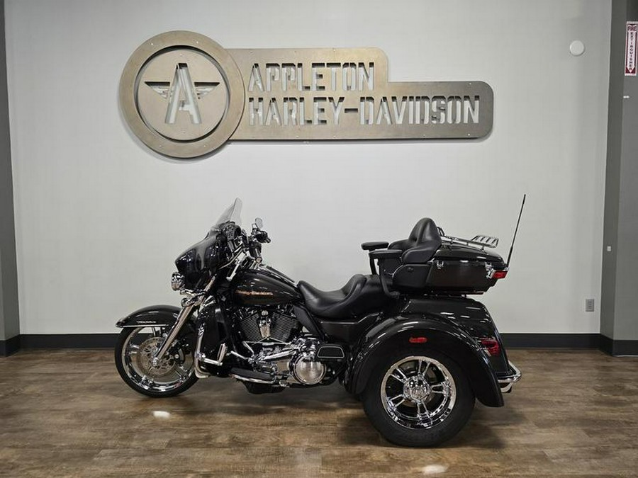 2019 Harley-Davidson® FLHTCUTG - Tri Glide® Ultra