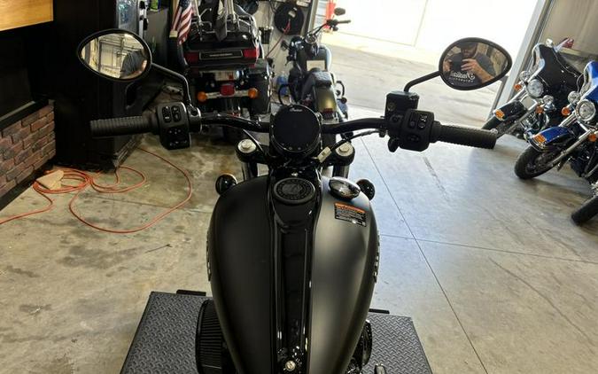 2024 Indian Motorcycle® Chief Dark Horse® Black Smoke