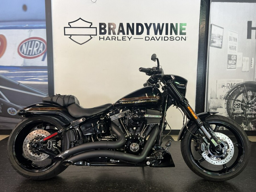2016 Harley-Davidson CVO™ Pro Street Breakout Starfire Black FXSE