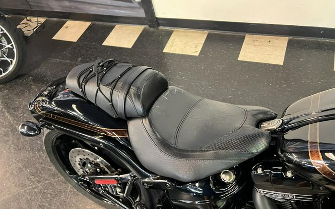 2016 Harley-Davidson CVO™ Pro Street Breakout Starfire Black FXSE