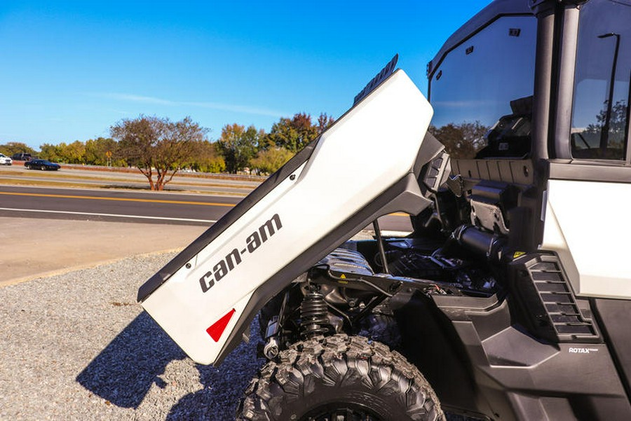 2026 Can-Am® Defender MAX Limited HD11