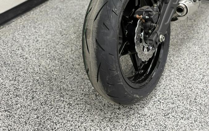 2026 Kawasaki Ninja 650 Metallic Flat Spark Black/Metallic Carbon Gray - K0977