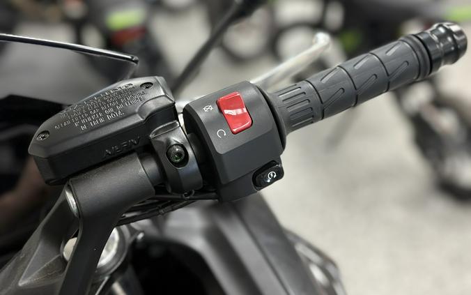 2026 Kawasaki Ninja 650 Metallic Flat Spark Black/Metallic Carbon Gray - K0977