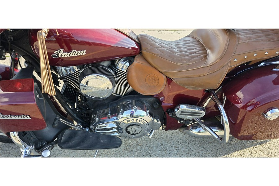 2019 Indian Motorcycle ROADMASTER, BURGUNDY METALLIC,