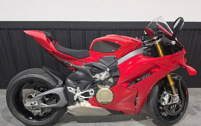 2025 Ducati Panigale V4 S