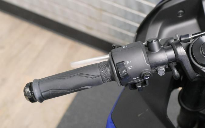 2023 YAMAHA YZFR3 ABS