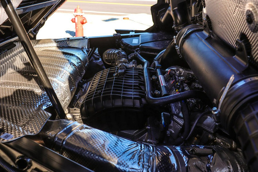 2026 Can-Am® Defender MAX Limited HD11