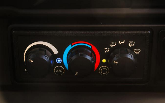 2026 Can-Am® Defender MAX Limited HD11