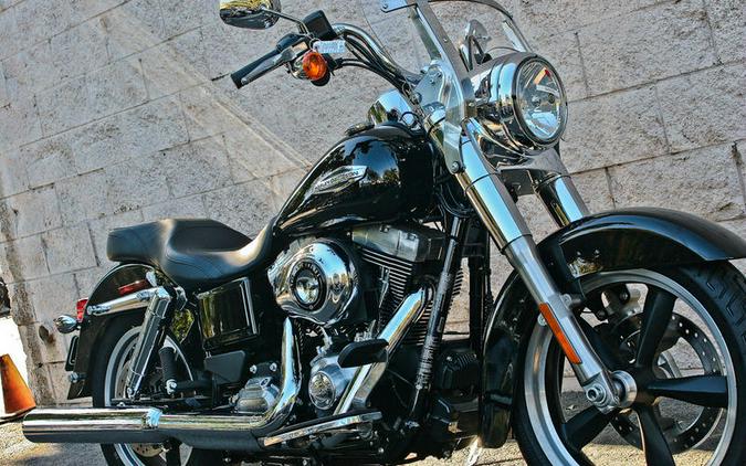 2015 Harley-Davidson® FLD - Dyna® Switchback™