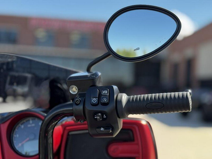 2024 Indian Motorcycle® Chieftain® Dark Horse® Sunset Red Smoke