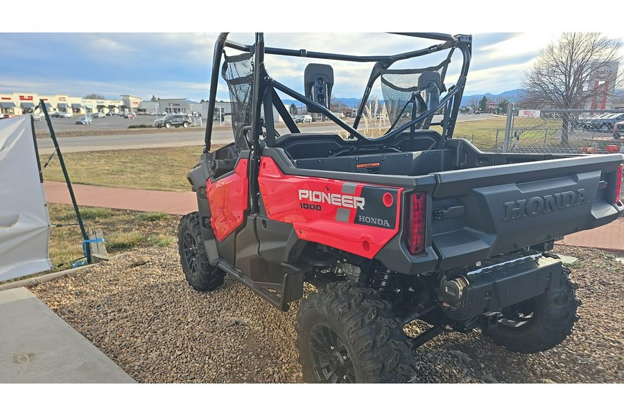 2025 Honda PIONEER 1000 DELUXE