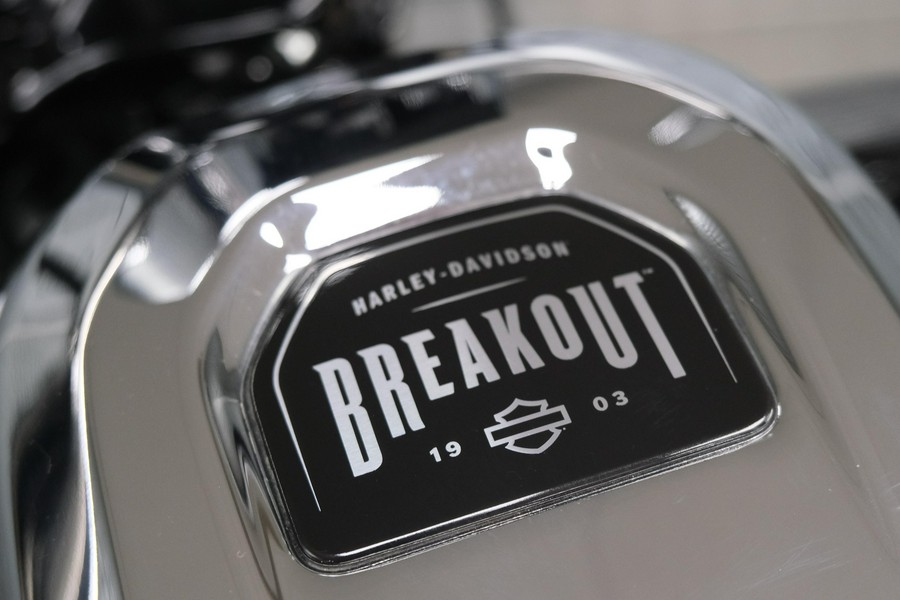2024 HARLEY SOFTAIL BREAKOUT