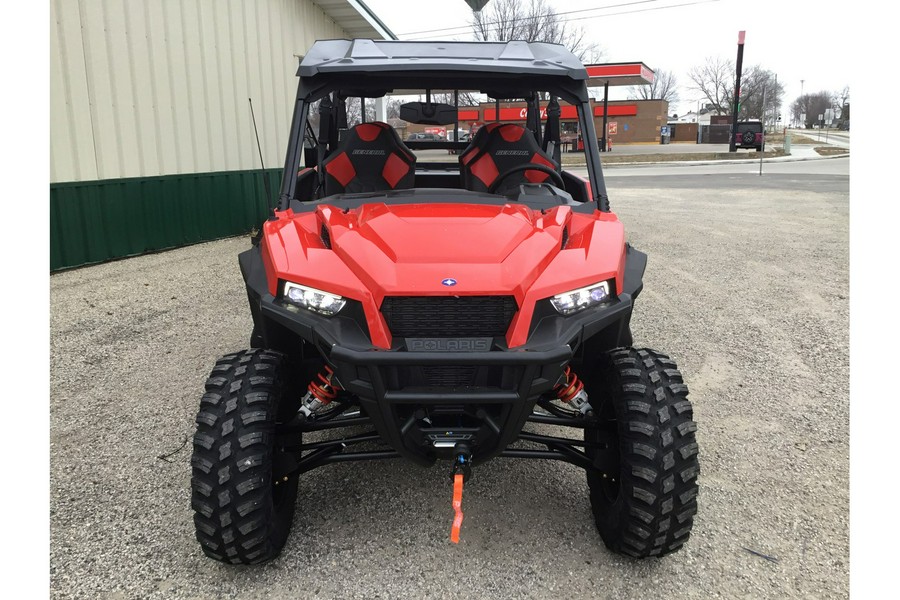 2025 Polaris GENERAL® XP 4 1000 Ultimate INDY RED