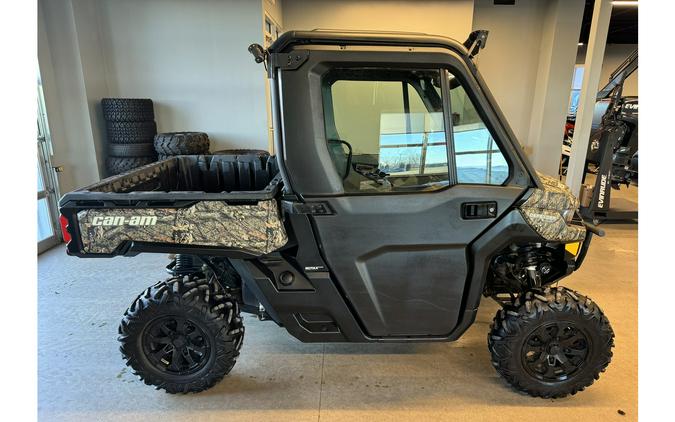 2019 Can-Am Defender XT CAB HD10