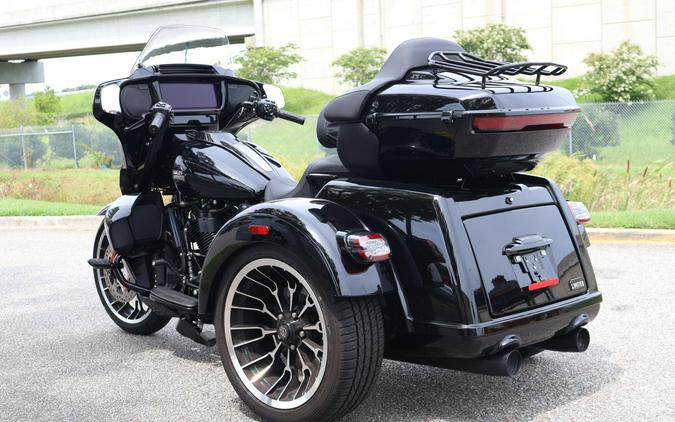 2026 Harley-Davidson® Street Glide 3 Limited Vivid Black Chrome Trim