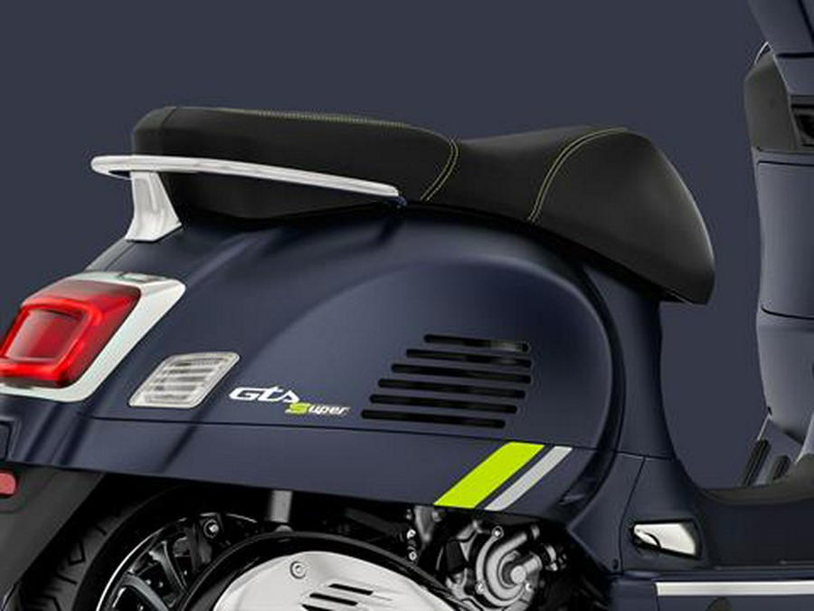 2025 Vespa GTS 310 SuperTech