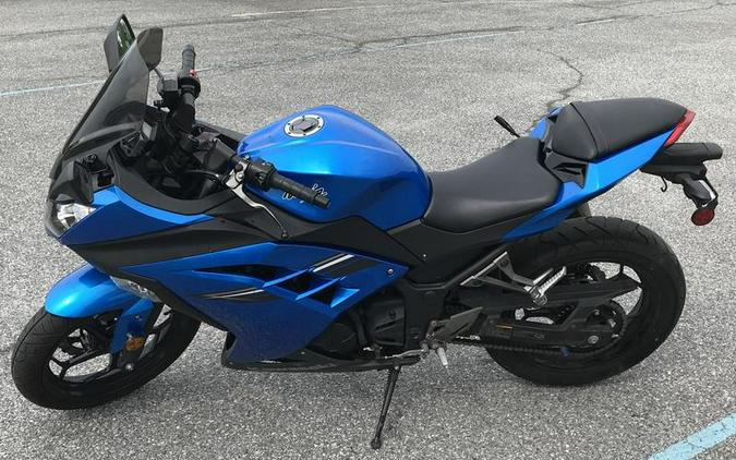 2017 Kawasaki Ninja® 300