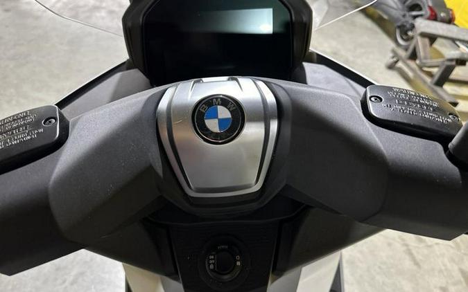 2023 BMW C 400 GT Alpine White