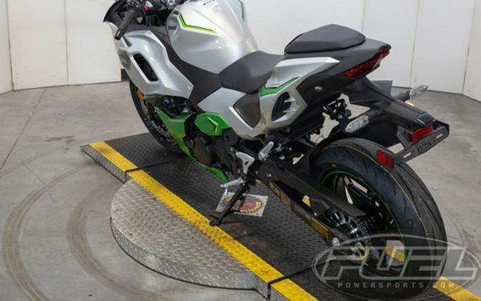 2024 Kawasaki Ninja 7 Hybrid ABS