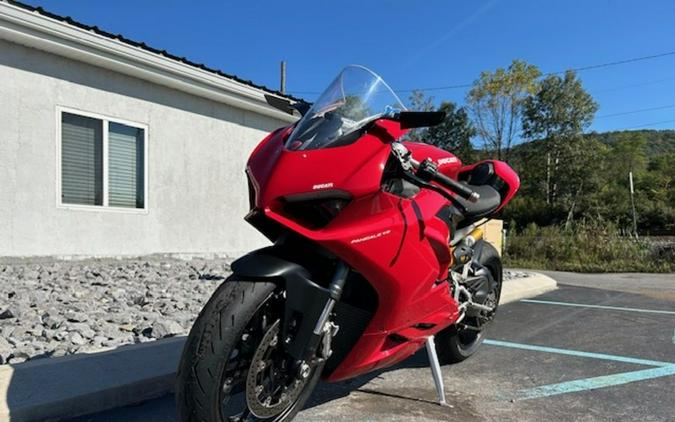 2023 Ducati Panigale V2 Ducati Red