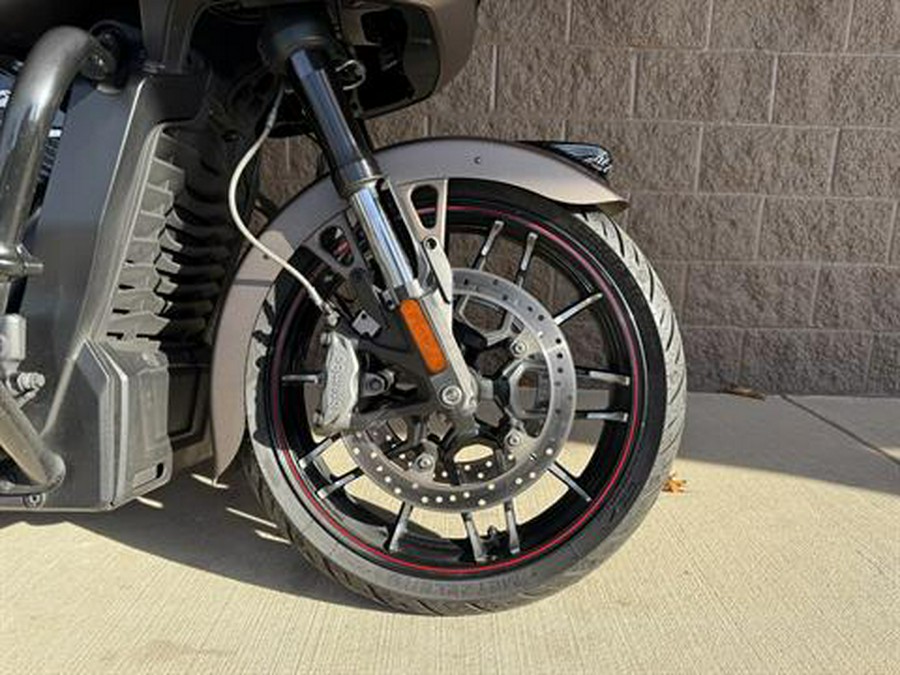 2021 Indian Motorcycle Challenger® Dark Horse®
