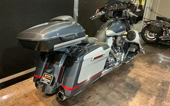 2019 Harley-Davidson CVO™ Street Glide®