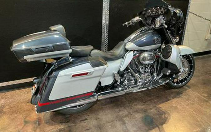 2019 Harley-Davidson CVO™ Street Glide®