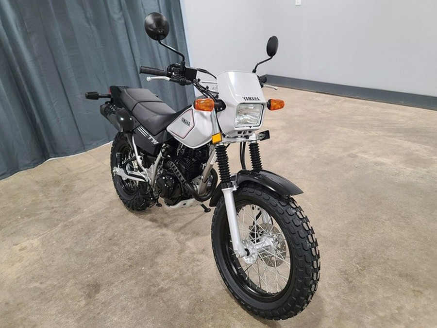 2027 Yamaha TW 200