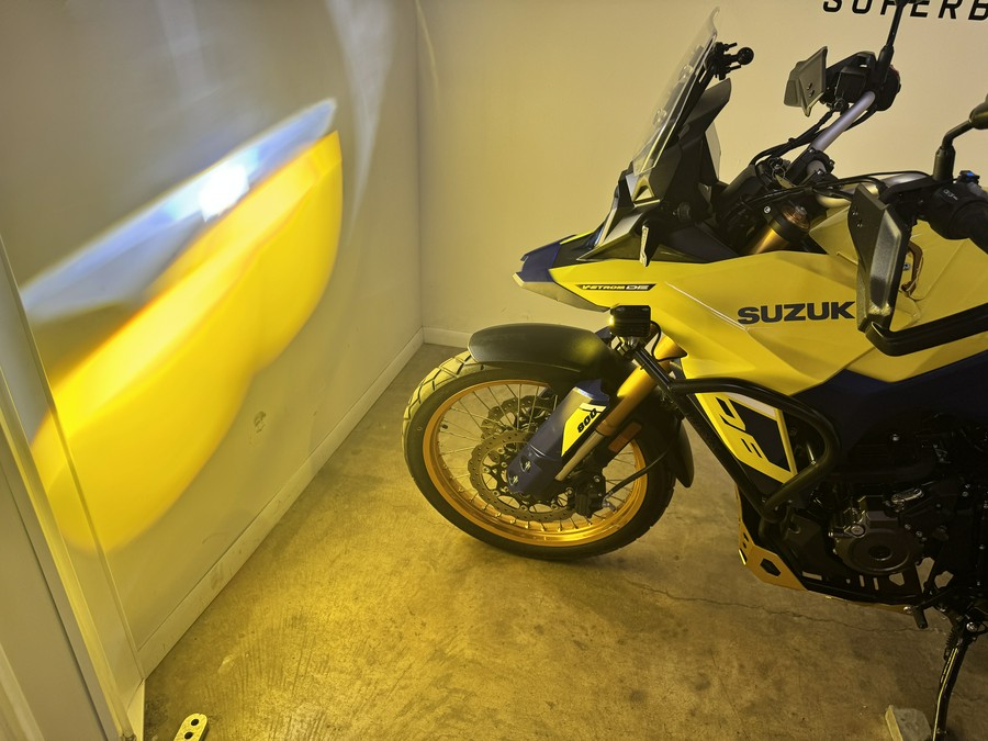 2023 Suzuki V-STROM 800DE Champion Yellow No. 2 - 100231