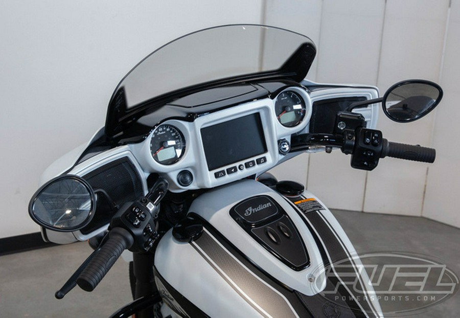 2024 Indian Chieftain Dark Horse Ghost White Metallic Smoke