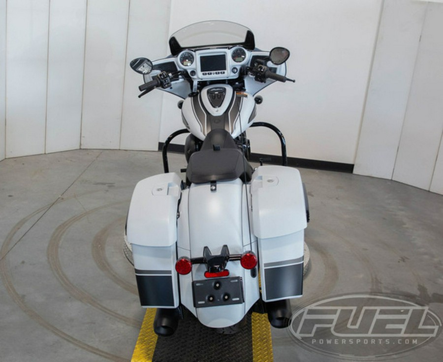 2024 Indian Chieftain Dark Horse Ghost White Metallic Smoke