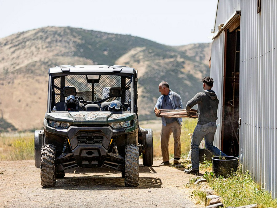 2024 Can-Am™ Defender DPS HD7