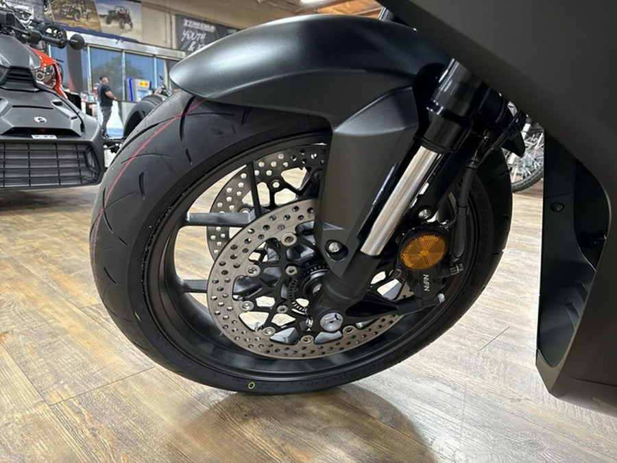 2026 Honda CBR650R E-Clutch